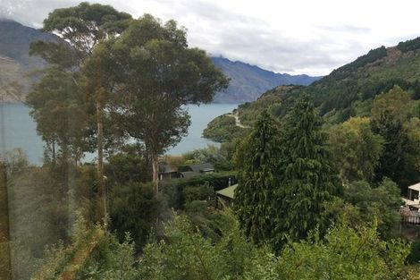 Photo of property in 252a Fernhill Road, Sunshine Bay, Queenstown, 9300