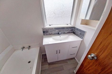 Photo of property in 66 Finlayson Avenue, Clendon Park, Auckland, 2103