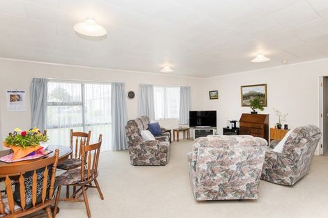 Photo of property in 3/41 Carnarvon Street, Gisborne, 4010