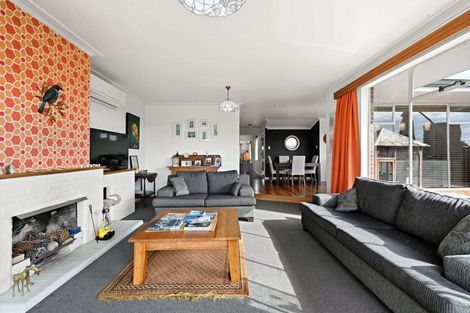 Photo of property in 44 Beerescourt Road, Beerescourt, Hamilton, 3200