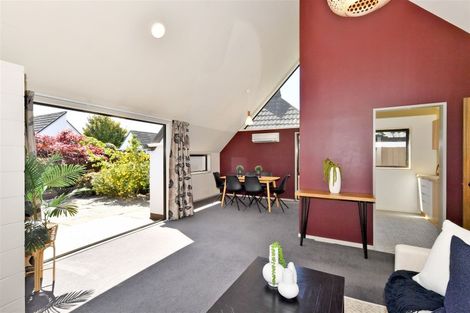 Photo of property in 43n Waimairi Road, Upper Riccarton, Christchurch, 8041