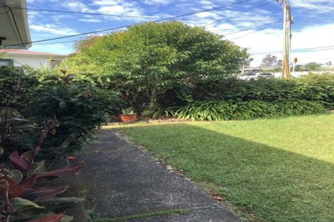 Photo of property in 1/46 College Road, Northcote, Auckland, 0627