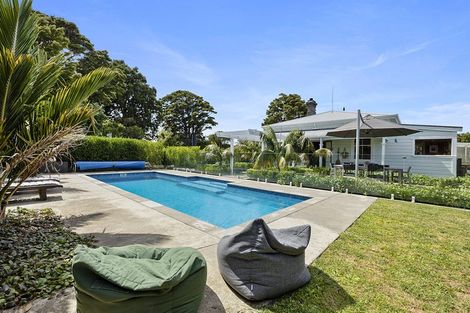 Photo of property in 190 Smart Road, Hillsborough, New Plymouth, 4372