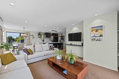 Photo of property in 1 Iti Place, Parklands, Christchurch, 8083