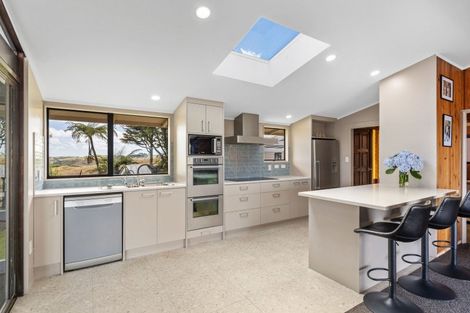 Photo of property in 821 Tariki Road, Ratapiko, Inglewood, 4390