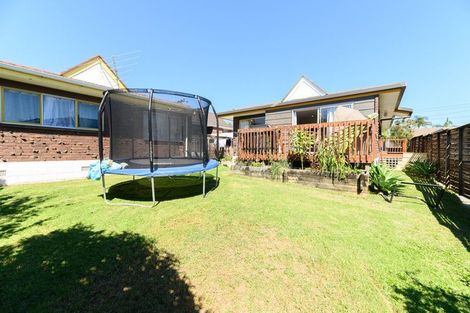 Photo of property in 3/117 Shakespeare Road, Milford, Auckland, 0620