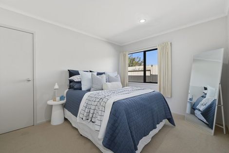 Photo of property in 12 Putaka Place, Papamoa Beach, Papamoa, 3118
