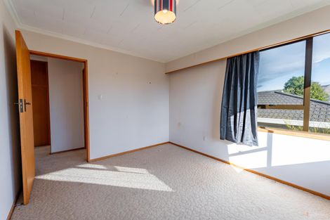 Photo of property in 12 Timaru Road, Waimate, 7924