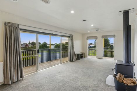 Photo of property in 9 Takitimu Street, Waitarere Beach, Levin, 5510