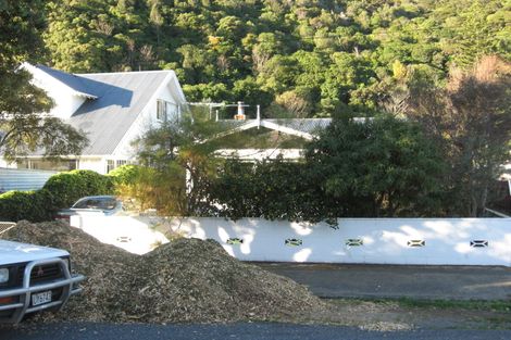 Photo of property in 107 Oroua Street, Eastbourne, Lower Hutt, 5013