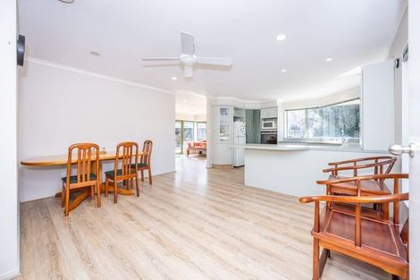 Photo of property in 14 Halcione Close, Flagstaff, Hamilton, 3210