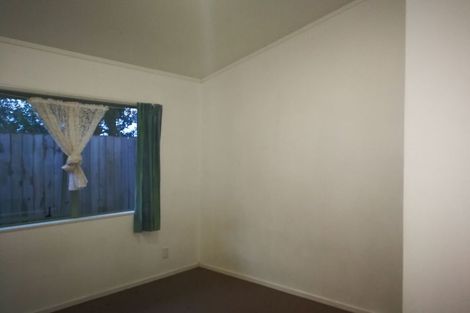 Photo of property in 9 Silverstone Place, Henderson, Auckland, 0612