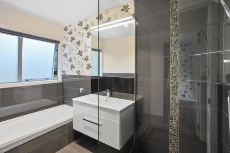 Photo of property in 20 Pomare Avenue, Russell, 0272