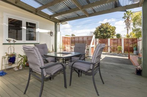 Photo of property in 60 Jervois Road, Jervoistown, Napier, 4112