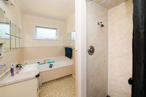 Photo of property in 7 College Street, Awapuni, Palmerston North, 4412