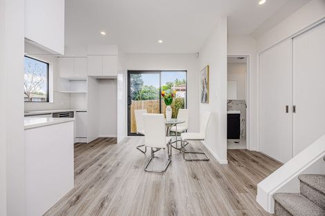 Photo of property in 13a John Walker Drive, Manurewa, Auckland, 2102