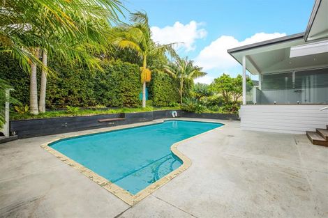 Photo of property in 8 Poseidon Place, Half Moon Bay, Auckland, 2012