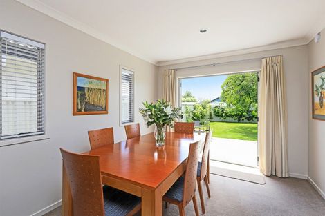 Photo of property in 41 Fairview Place, Havelock North, 4130