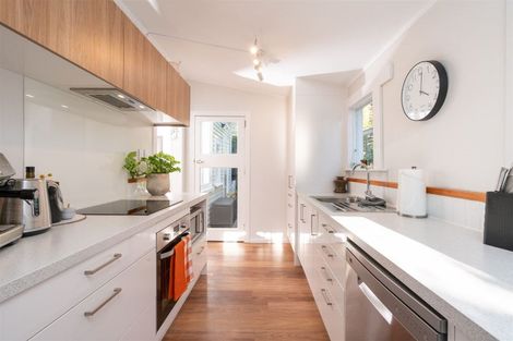 Photo of property in 25 Beach Road, Paekakariki, 5034