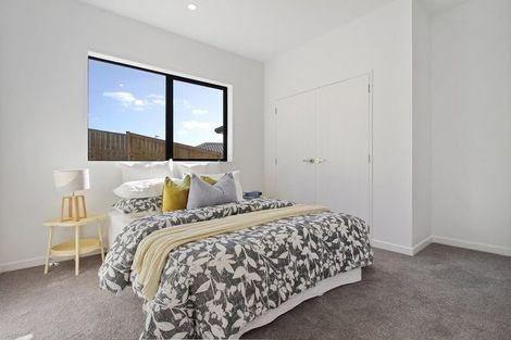 Photo of property in 16 Awa Avenue, Helensville, 0800