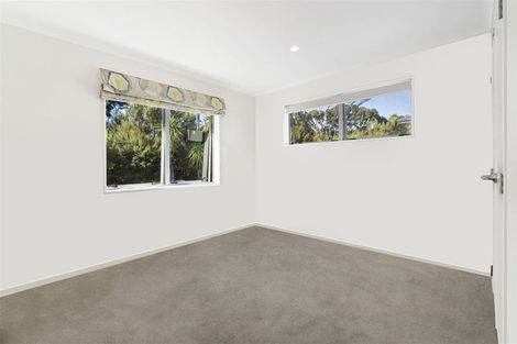 Photo of property in 69 Mackay Drive, Greenhithe, Auckland, 0632