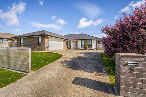 Photo of property in 5 Parlane Drive, Huapai, Kumeu, 0810