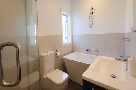 Photo of property in 36 Kings Road, Panmure, Auckland, 1072