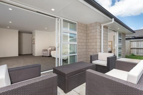 Photo of property in 20 Rotomanu Place, Pyes Pa, Tauranga, 3112