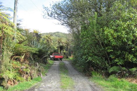 Photo of property in 24 Oxford Street, Taylorville, Greymouth, 7805