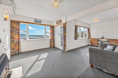 Photo of property in 20 Sunset Parade, Plimmerton, Porirua, 5026