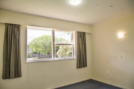 Photo of property in 8a Tiber Road, Forrest Hill, Auckland, 0620