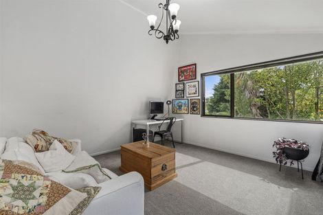 Photo of property in 77 Resolution Road, Welcome Bay, Tauranga, 3112