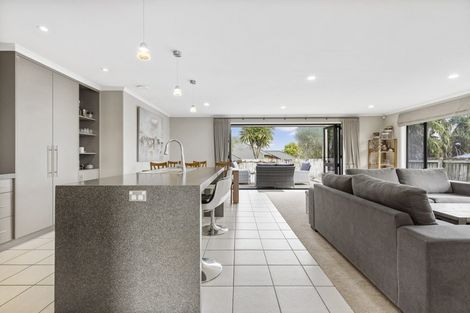 Photo of property in 15 Parkwood Place, Huntington, Hamilton, 3210