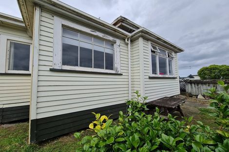 Photo of property in 42 Chelwood Street, Takaro, Palmerston North, 4412