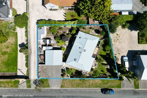 Photo of property in 16 Gilbert Street, Amberley, 7410