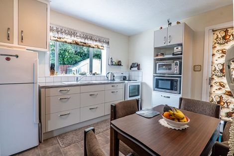 Photo of property in 20 Salford Avenue, Redwood, Christchurch, 8051