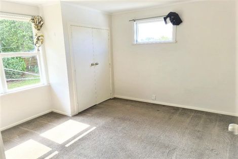 Photo of property in 5 Datura Place, Sunnynook, Auckland, 0620