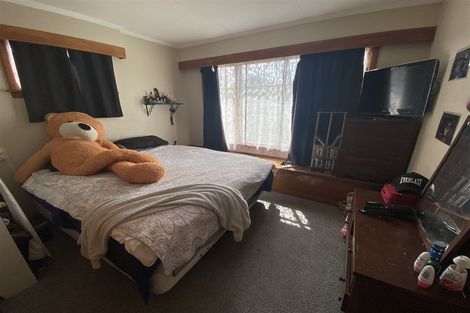 Photo of property in 1 Albert Street, Dannevirke, 4930