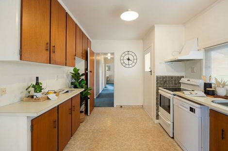 Photo of property in 2 Golden Place, Fairfield, Hamilton, 3214