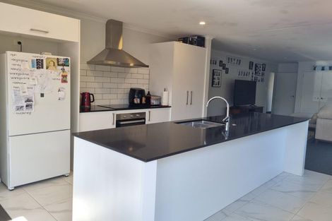 Photo of property in 6 Apostle Mews, Papamoa, 3118