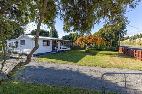 Photo of property in 17 Old Coach Road South, Otaki Beach, Otaki, 5512