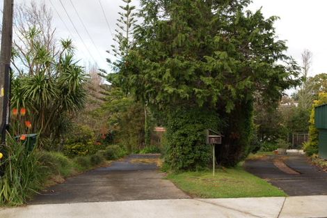 Photo of property in 37a Trelawn Place, Cockle Bay, Auckland, 2014