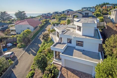 Photo of property in 15 Plains View, Mount Pleasant, Christchurch, 8081