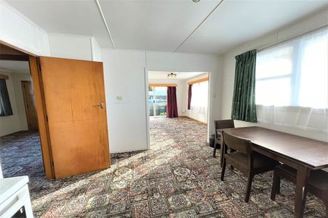 Photo of property in 9 George Street, Balclutha, 9230