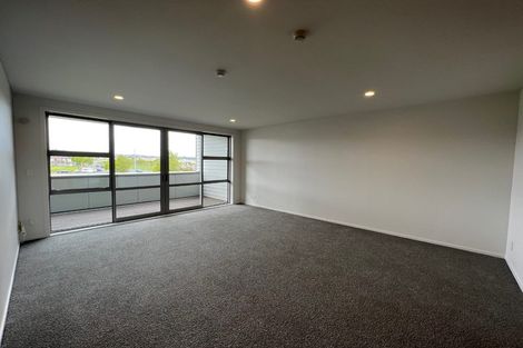 Photo of property in 1/63 Kestev Drive, Flat Bush, Auckland, 2016