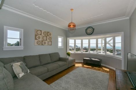 Photo of property in 421 Devon Street West, Lynmouth, New Plymouth, 4310