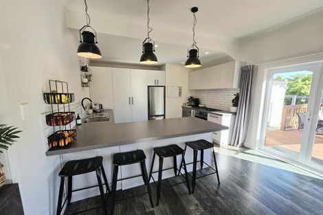 Photo of property in 10 Test Street, South Hill, Oamaru, 9400