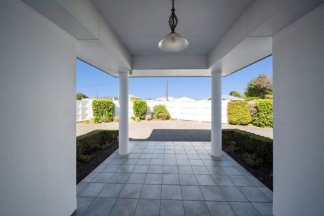 Photo of property in 45 Camberwell Road, Hawera, 4610