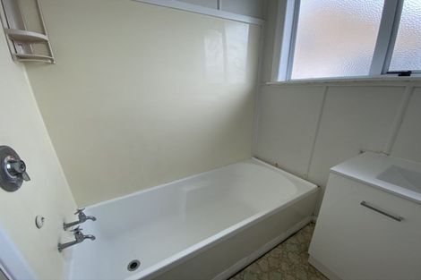 Photo of property in 5 Derby Street, Eltham, 4322