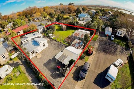 Photo of property in 21 Grove Road, Haumoana, 4102